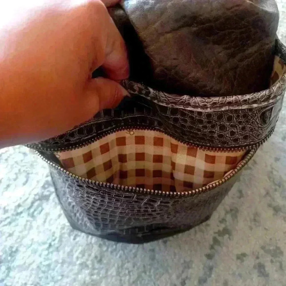 Jessica Simpson Brown Faux Leather and Croc Large Shoulder Bag - Picture 8 of 16